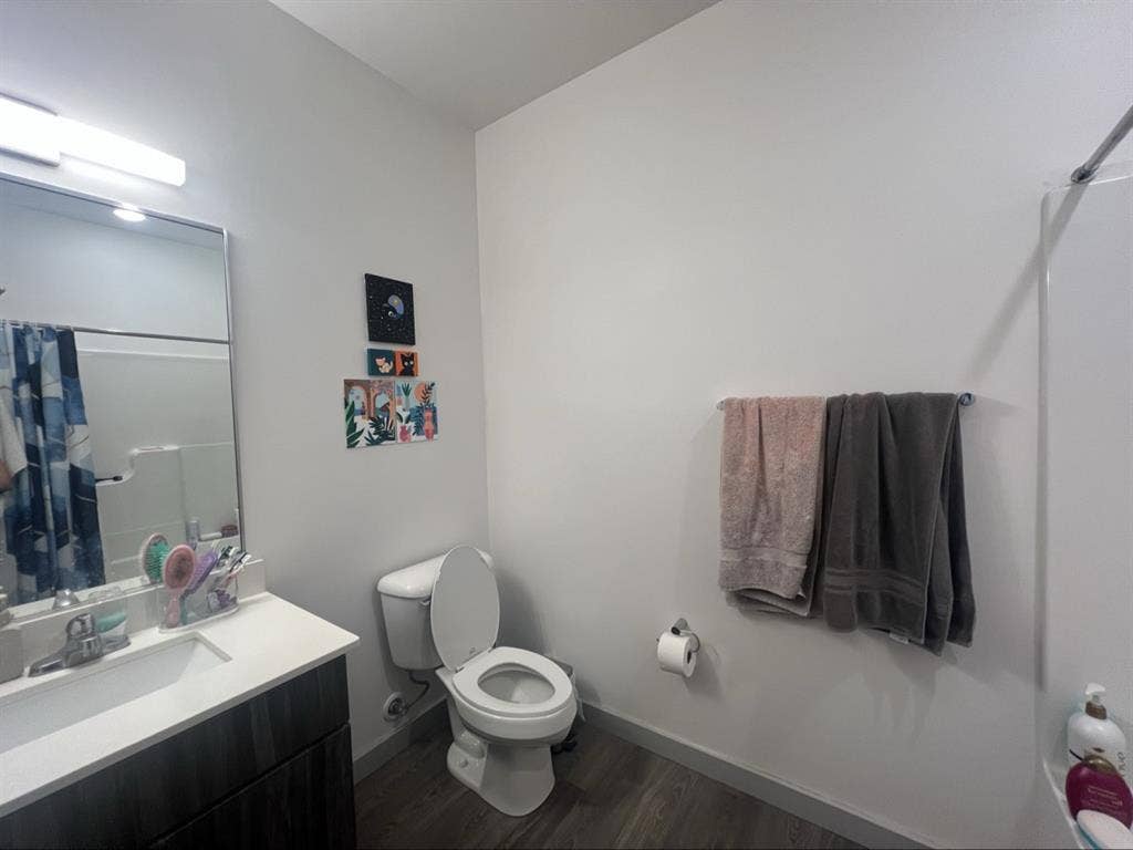 1BR/1BA relet $4500 incentive!