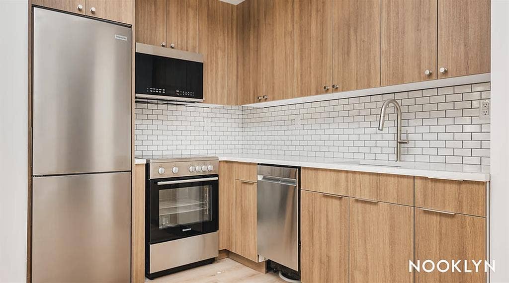 Flat in Vinegar Hill / Dumbo