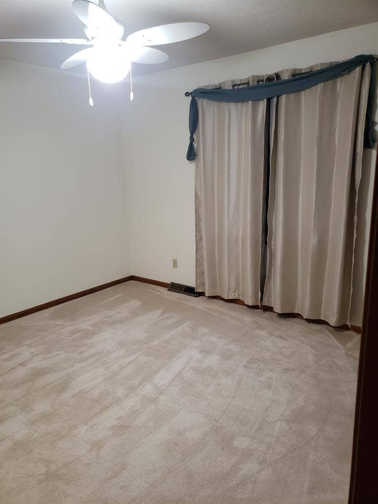 Room for rent in large 2 story home