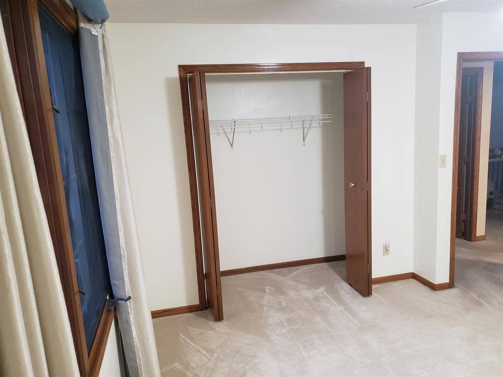 Room for rent in large 2 story home