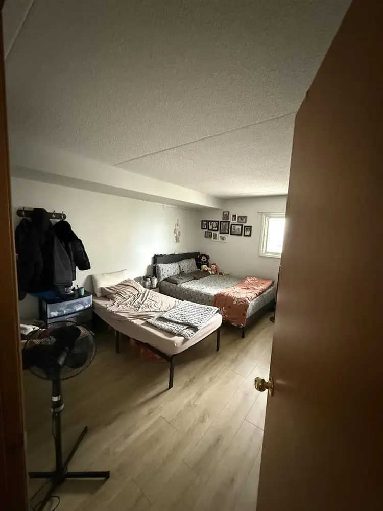 Room Available for ONLY GIRLS