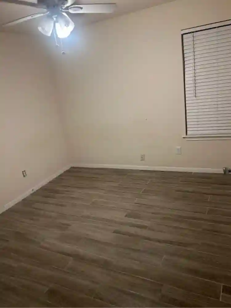 roommates wanted