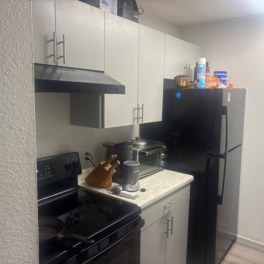 Private room and shared bathroom