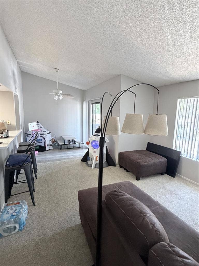 Room for rent with bed and tv