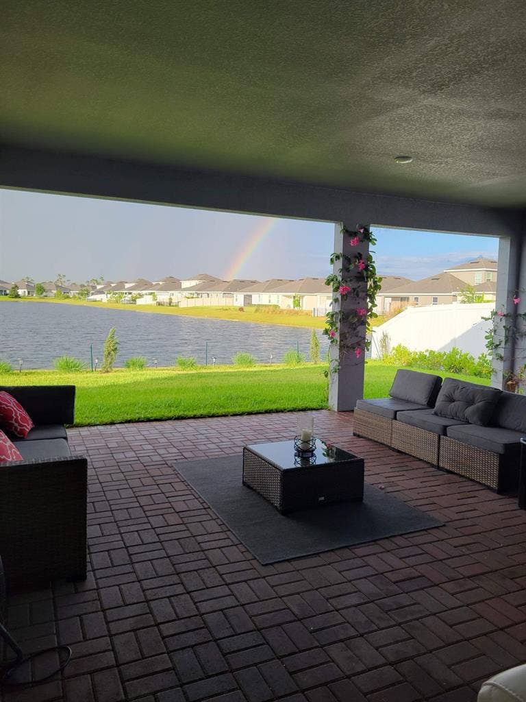 1 BEDROOM FOR RENT