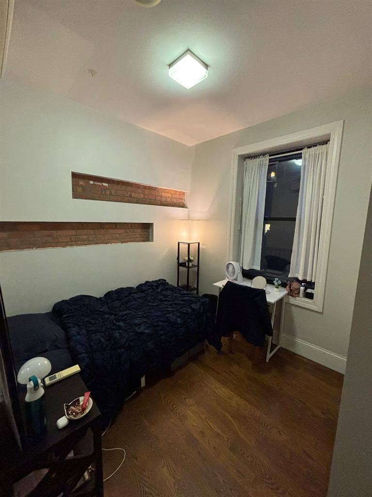 2 Rooms available at Ridgewood