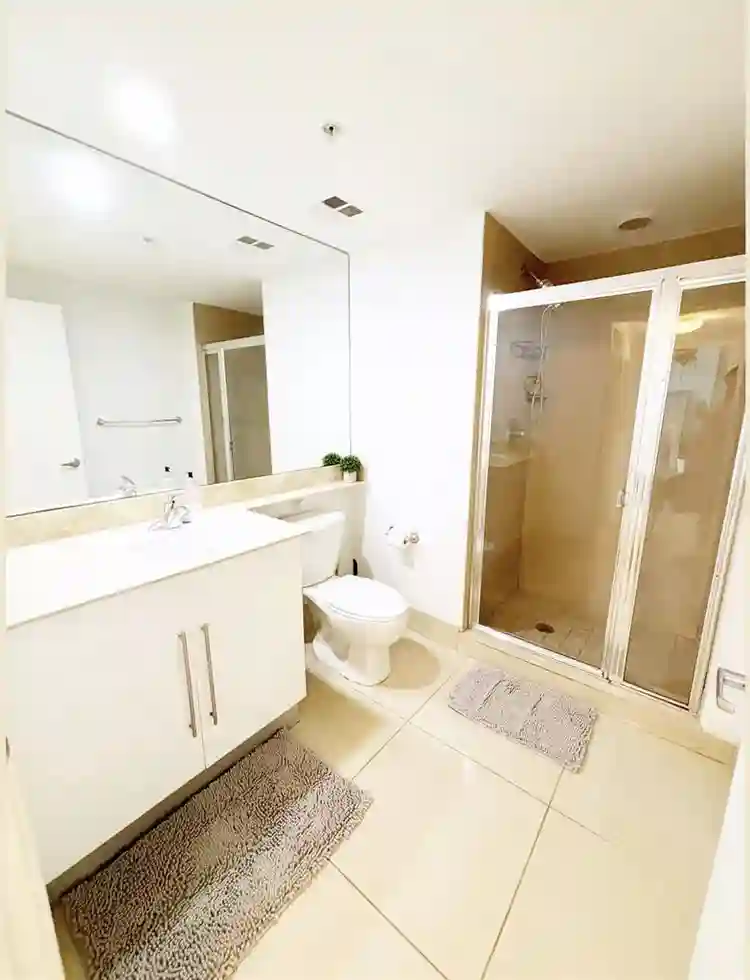 WATER VIEW FURNISHED BEDROOM +BATHR