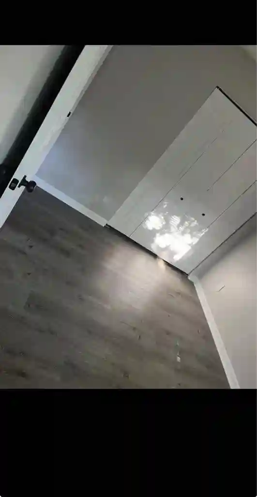 Room for rent!