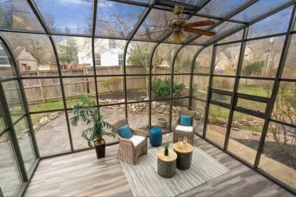 Oasis with a Pool in Annandalee