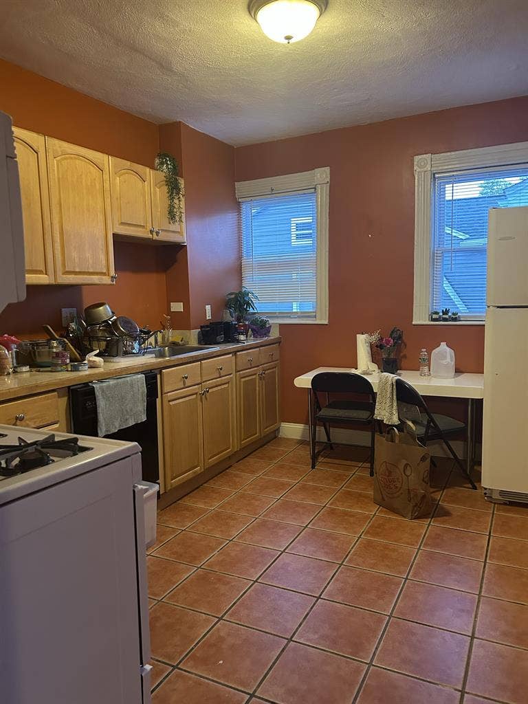 Private room with shared bathroom