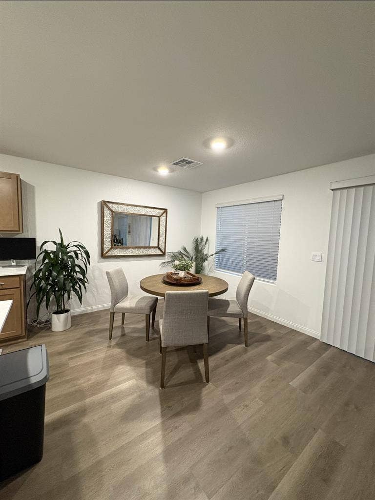 Private bedroom/Private bath $500