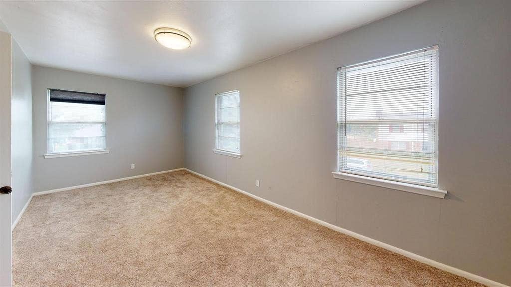 1 BR in Garland