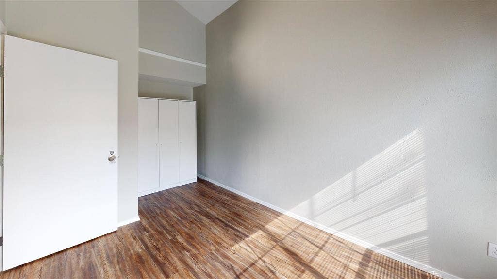 1 BR in Arlington