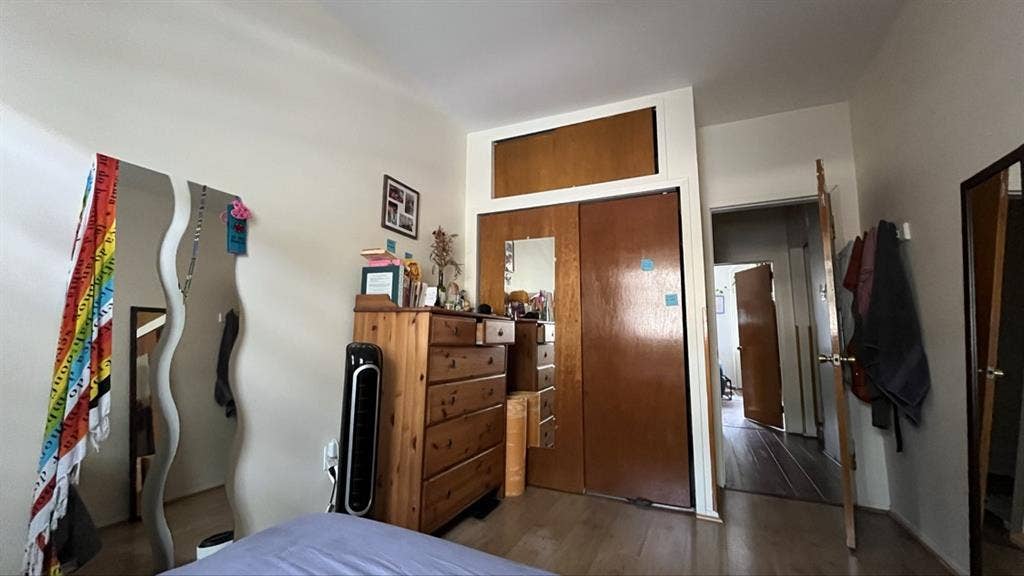 Room in Astoria 2br/1.5 bath