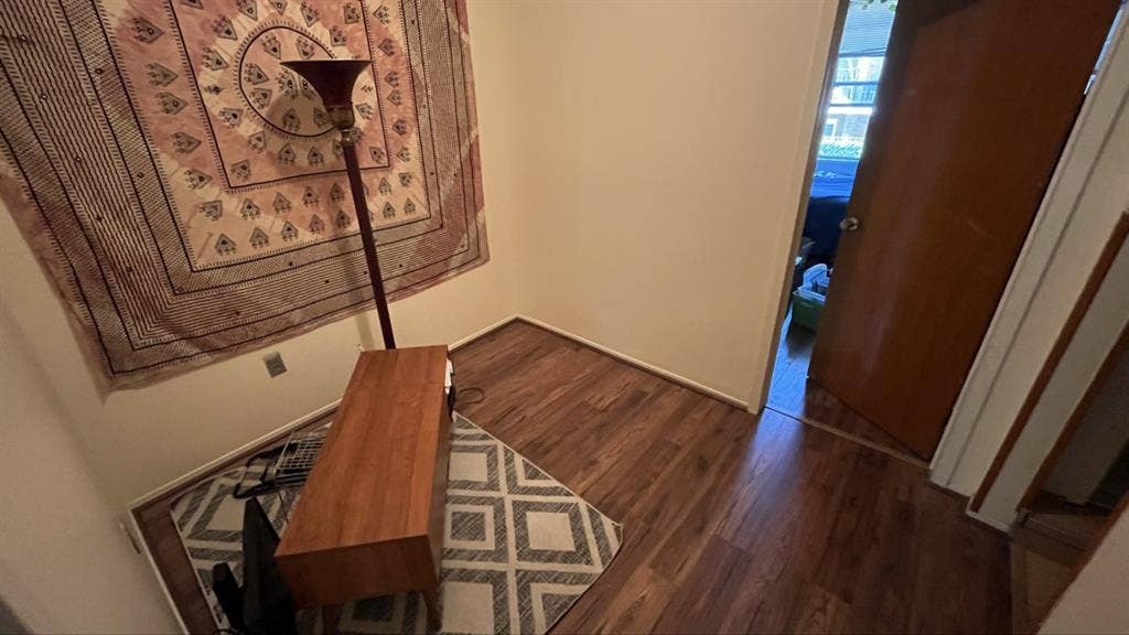 Room in Astoria 2br/1.5 bath