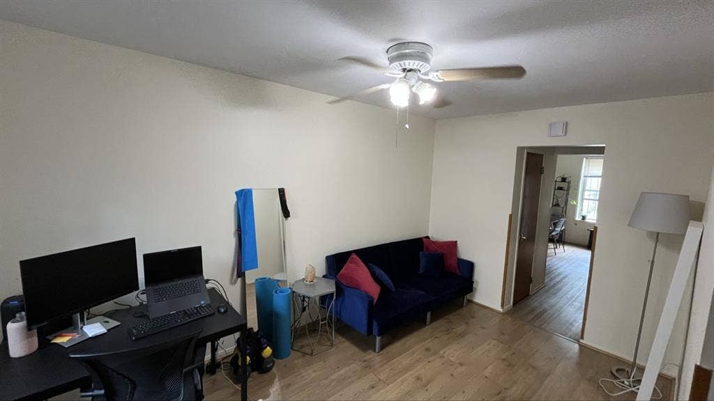 Room in Astoria 2br/1.5 bath