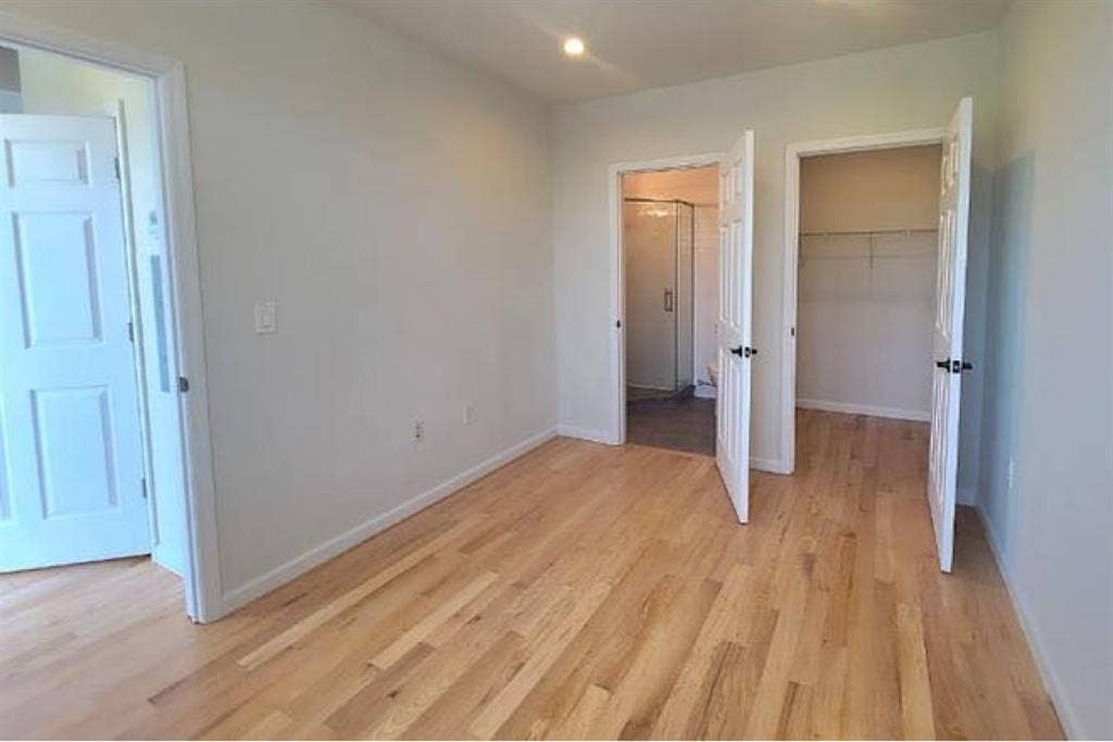 Room+private bathr. Rutgers NB