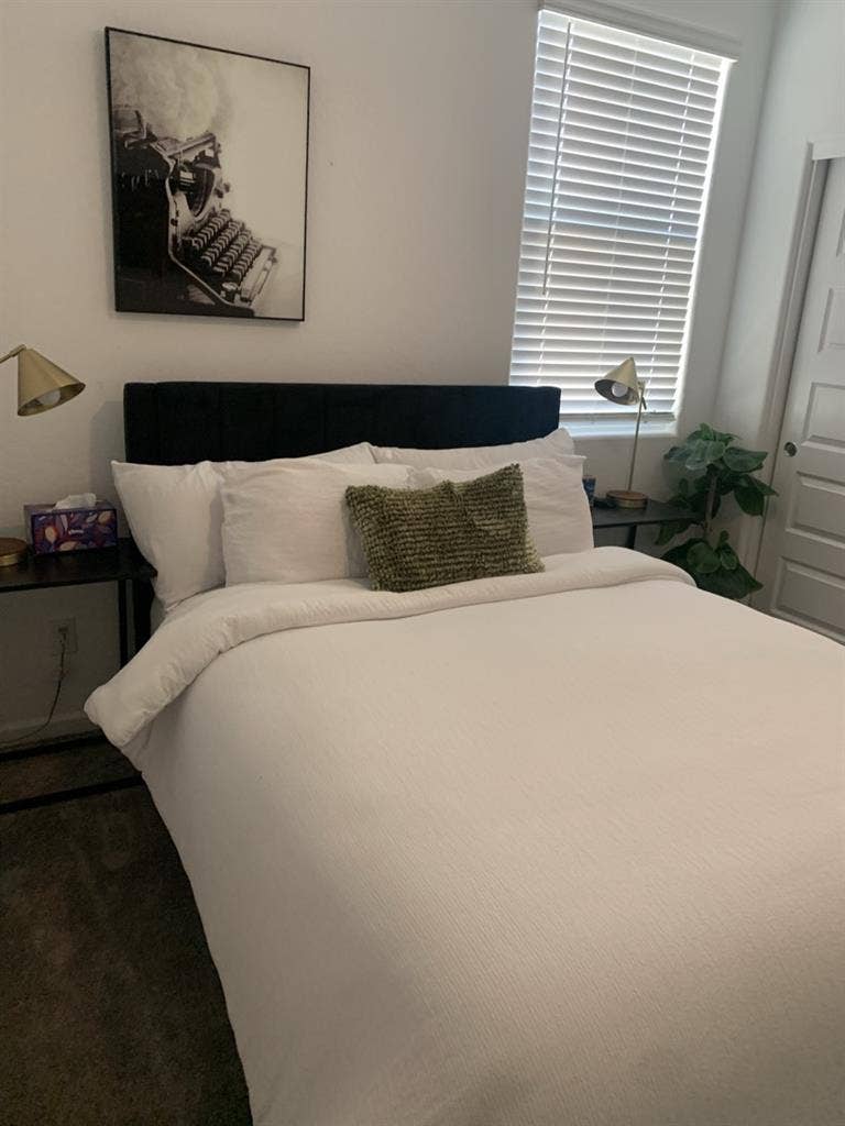 Room - San Tan Valley border