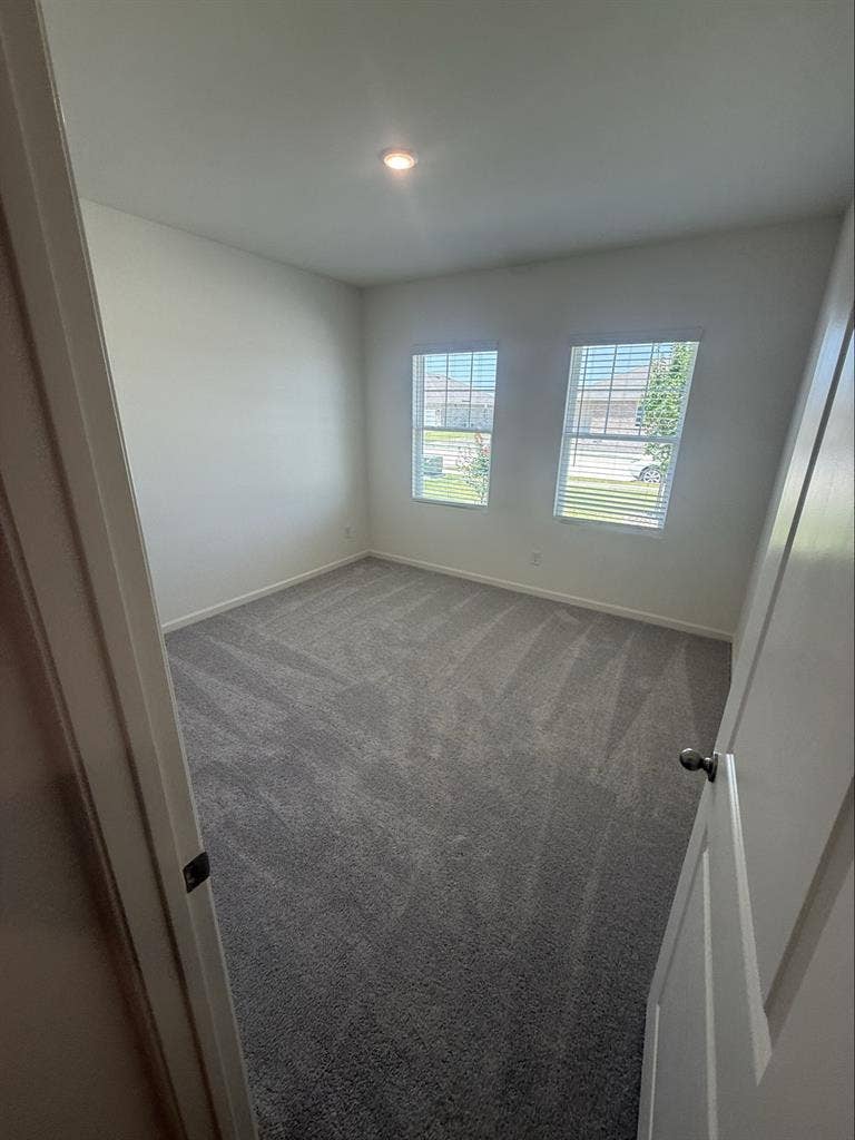 Rent a room for $850/mo