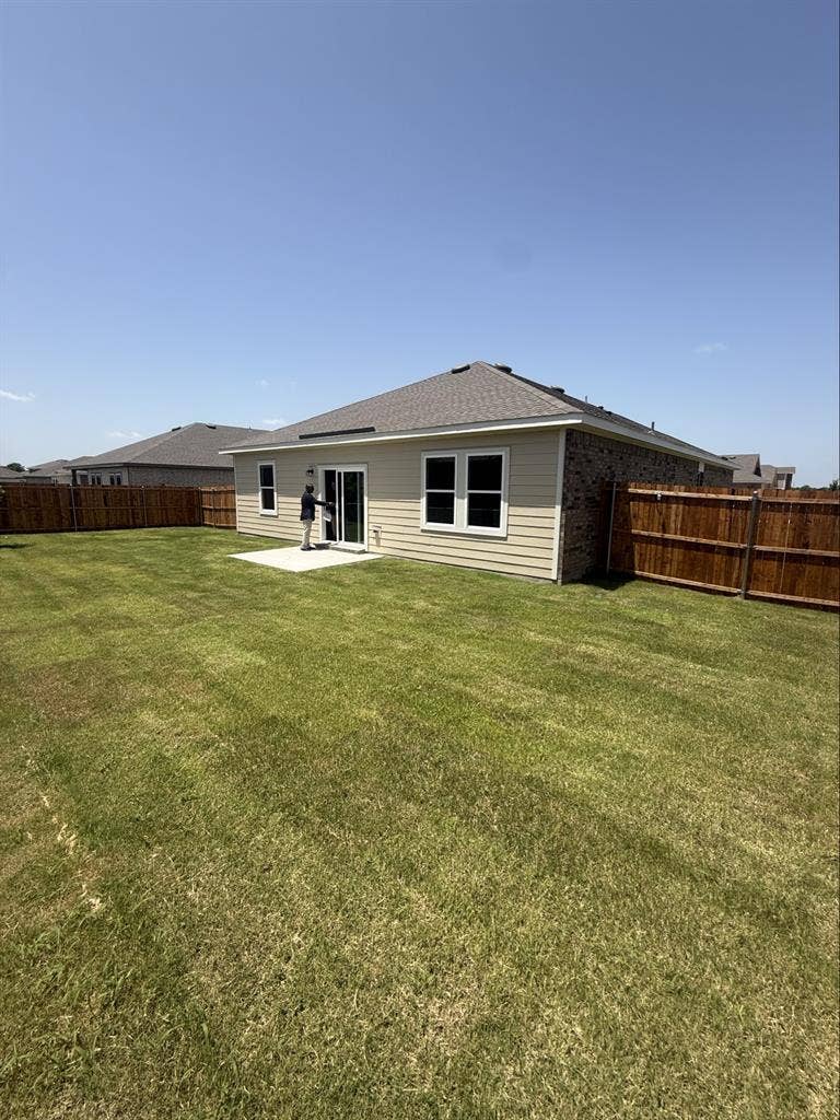 Rent a room for $850/mo