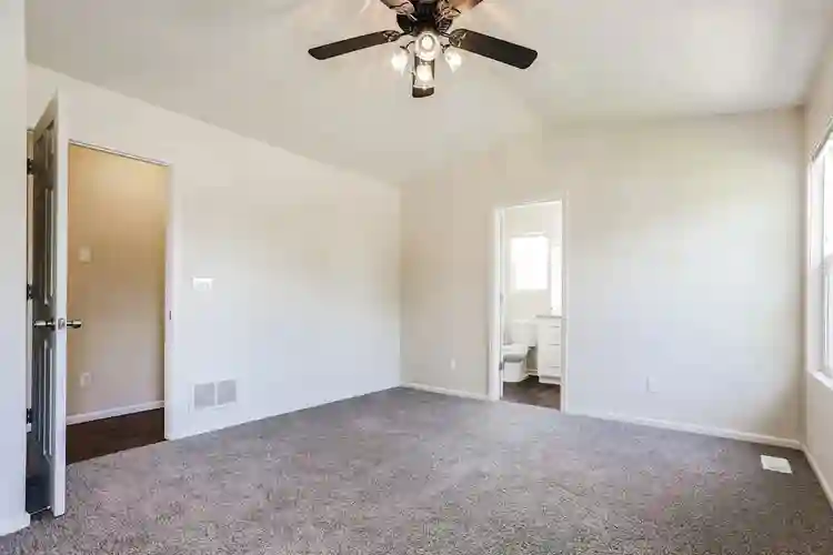 Private Bedroom & Bathroom