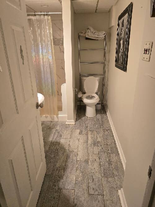 Looking for roommate in Nottingham