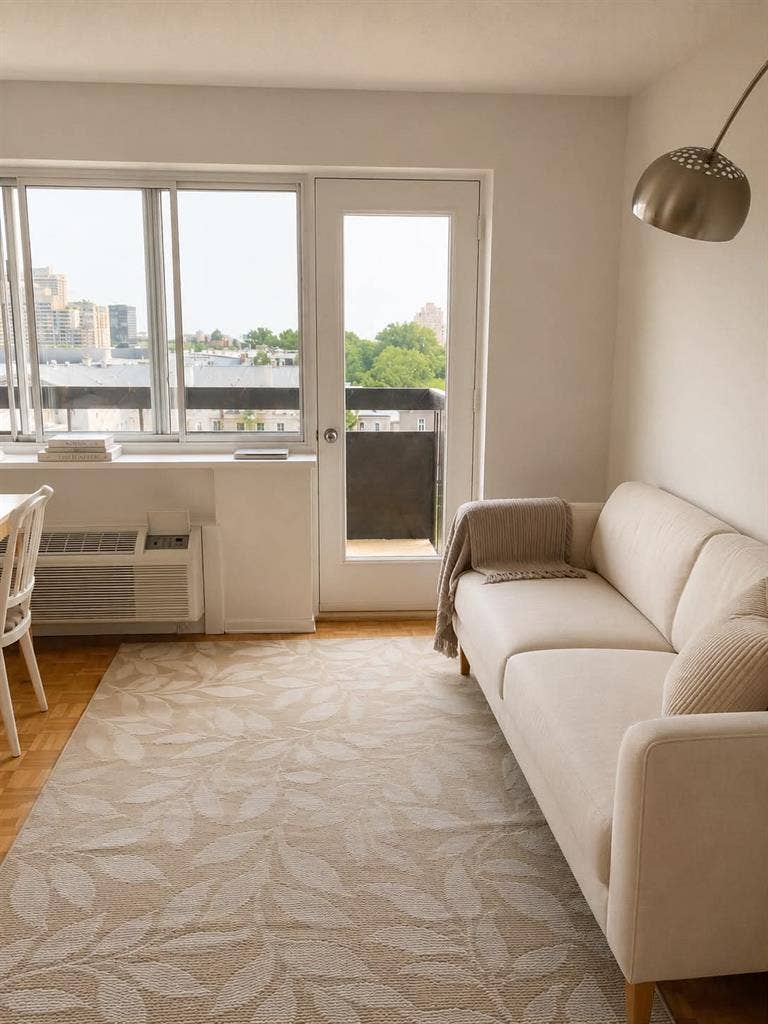 1 bed 1 bath in Downtown Montreal