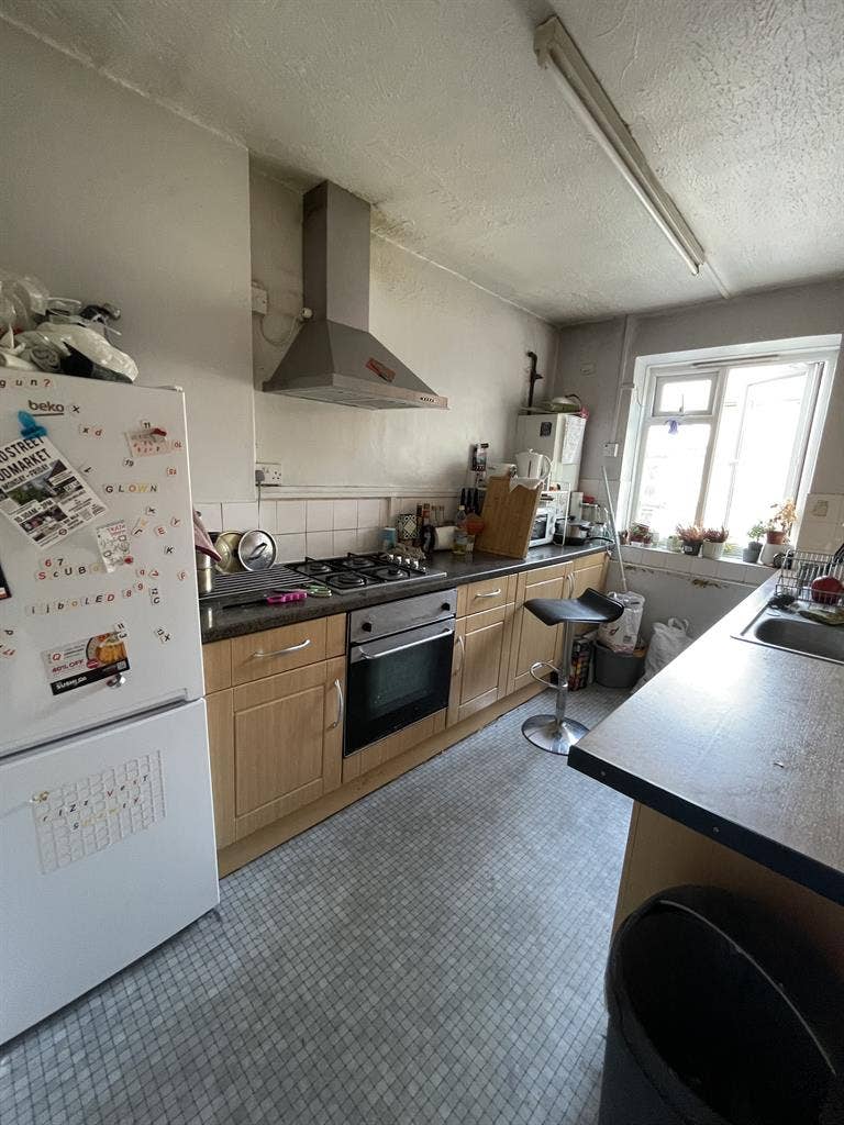 Convenient Room in Central London