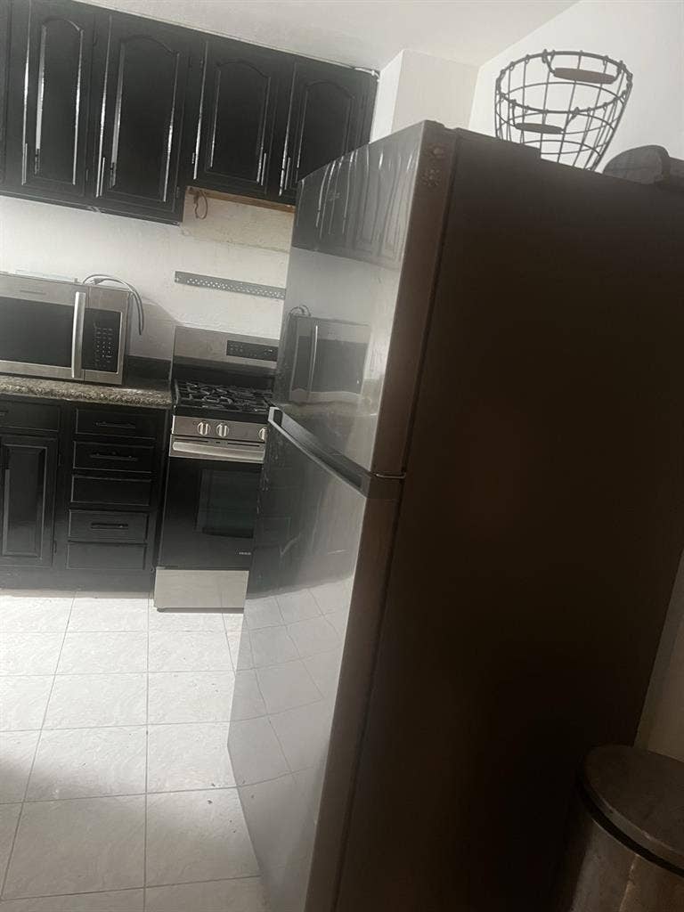 SF -2 Bedroom Apartment for lease