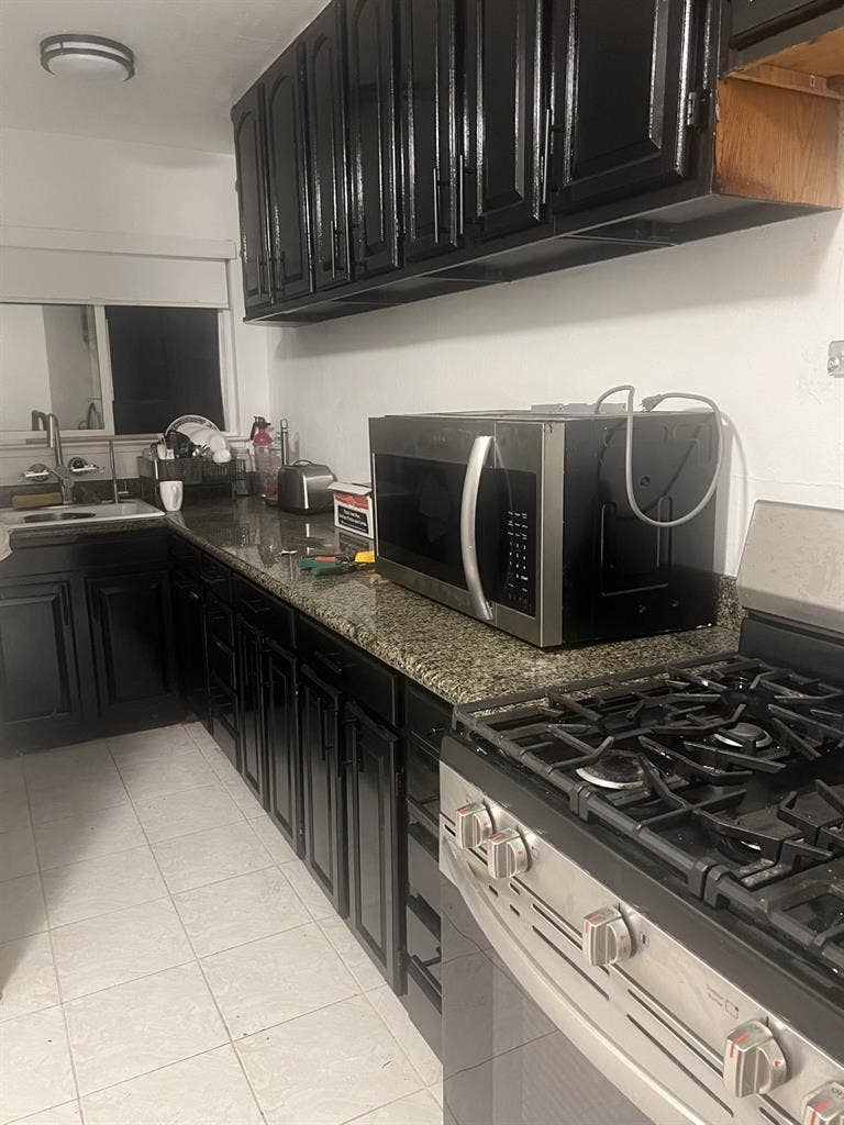 SF -2 Bedroom Apartment for lease