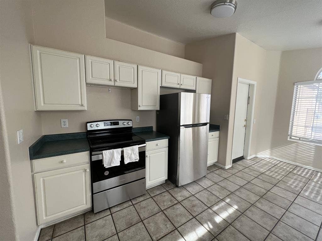 Master Suite Available Immediately