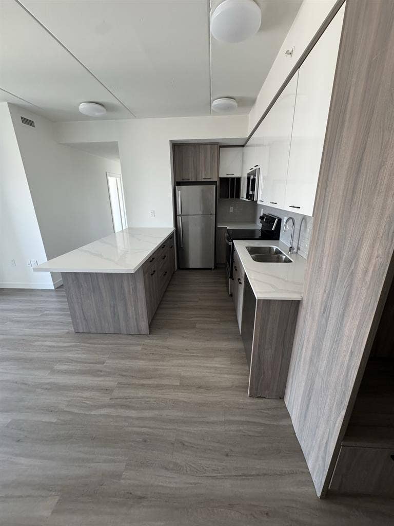 Downtown Hamilton High Rise Room