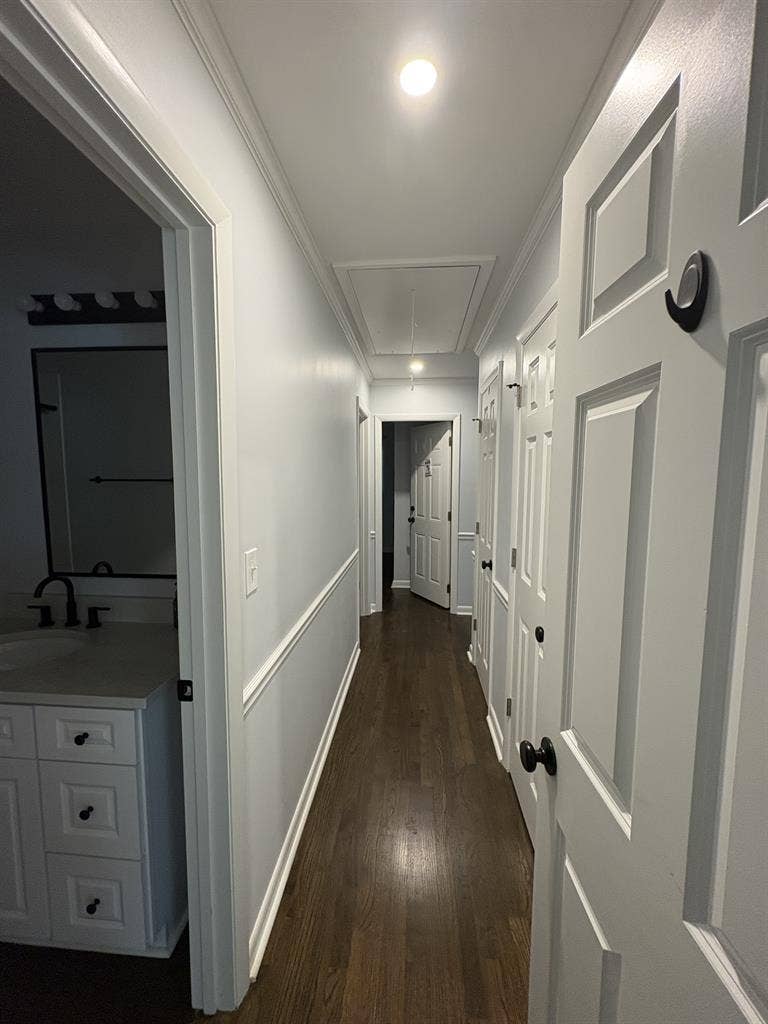 Modern 3 Bed 3.5 Bath House Athens