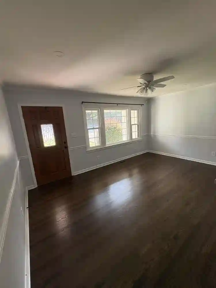 Modern 3 Bed 3.5 Bath House Athens