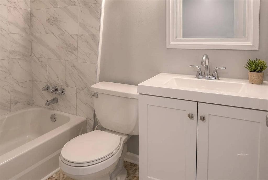 3 BR in Lawrenceville