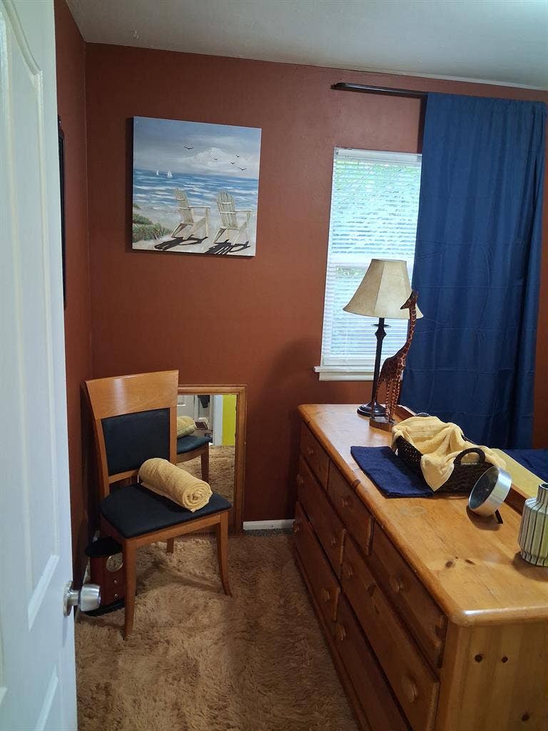 A Cozy Room with Queen Sized Bed