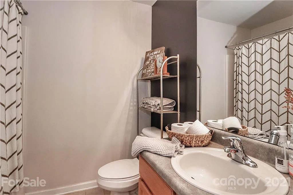 2 BR in Charlotte