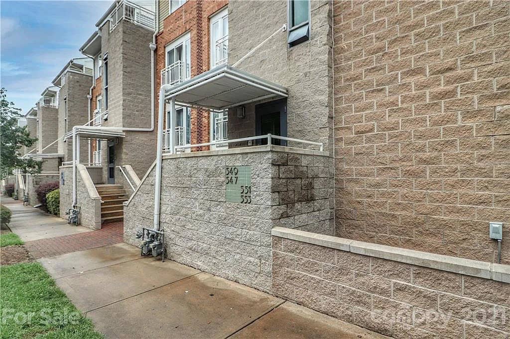 2 BR in Charlotte