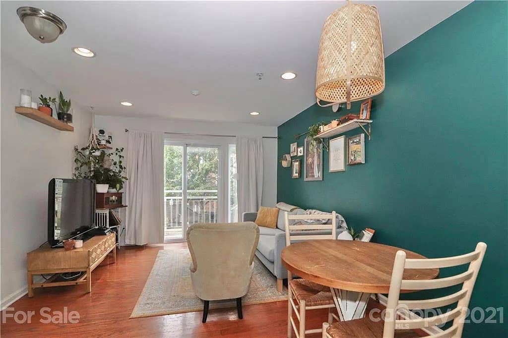 2 BR in Charlotte