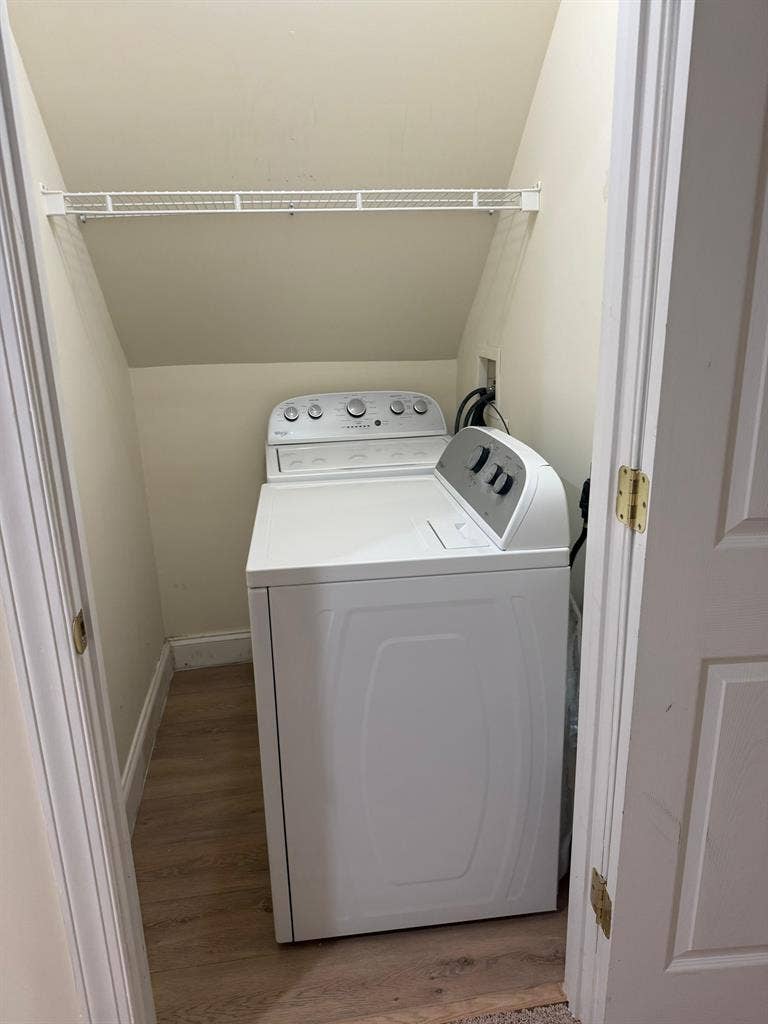 Semi-basement Apartment for rent