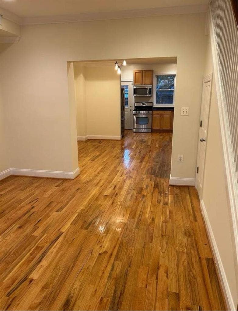 2Bedr00m apartment