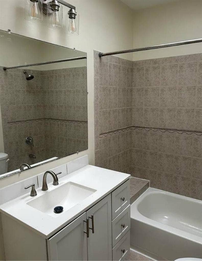 2Bedr00m apartment