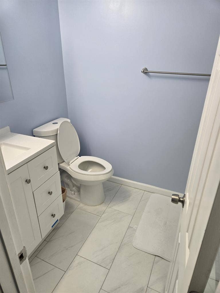 Full Townhouse 2 bed 2 bath