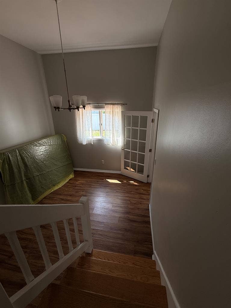 Edison room for rent