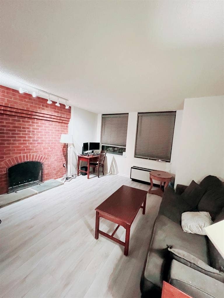 Freshly renovated 1-bedroom,