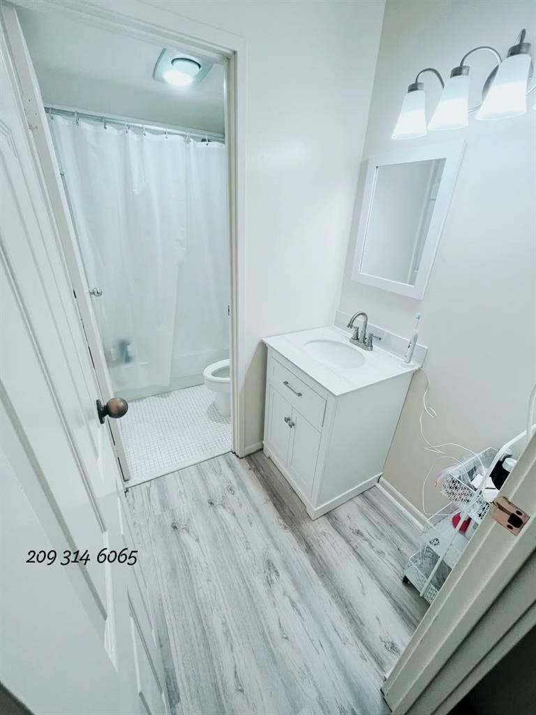 Freshly renovated 1-bedroom,