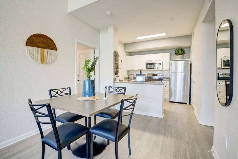 Urgent sublease available!!