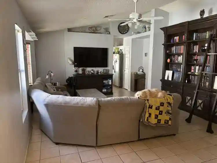 Small room for Rent!