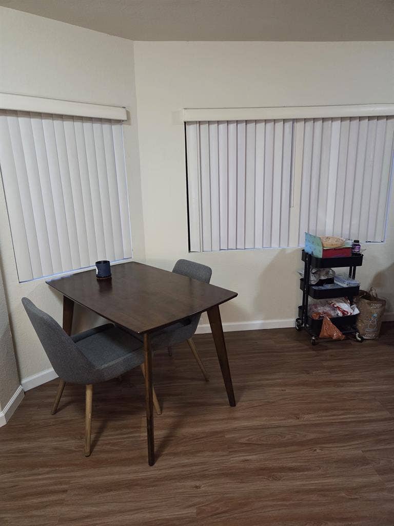Furnished VanNess Sublet WFH Setup