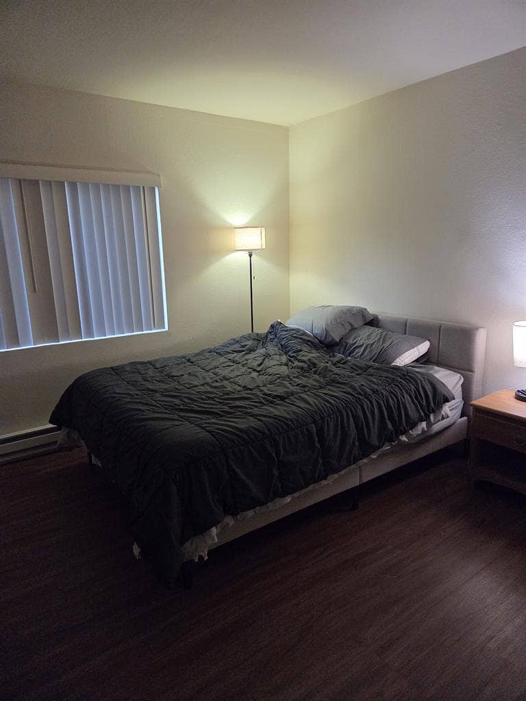 Furnished VanNess Sublet WFH Setup